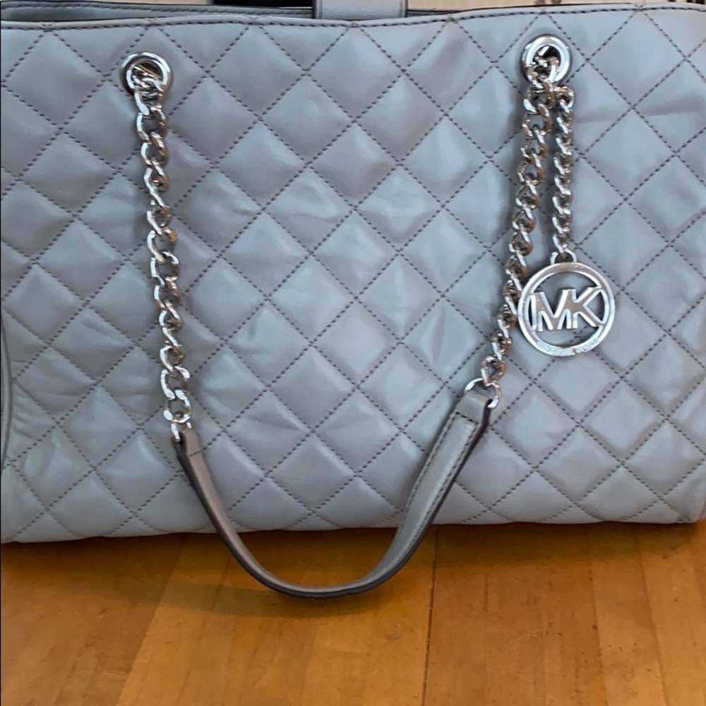 MK quilted purse - Picture 3 of 3